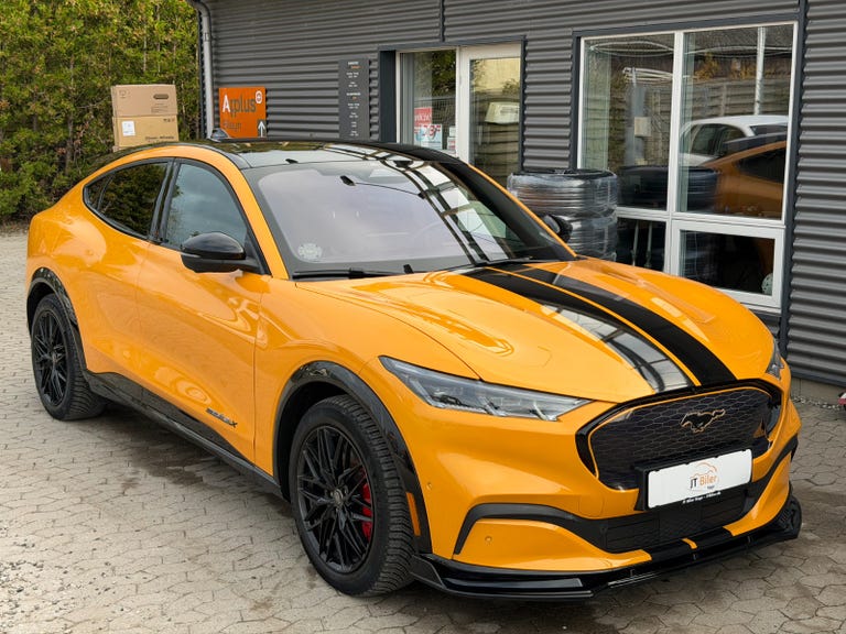 Ford Mustang Mach-E Extended Range AWD