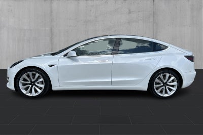 Tesla Model 3 Long Range AWD - 1