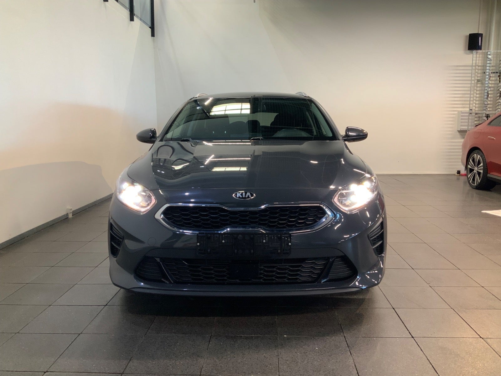Kia Ceed (2/8)