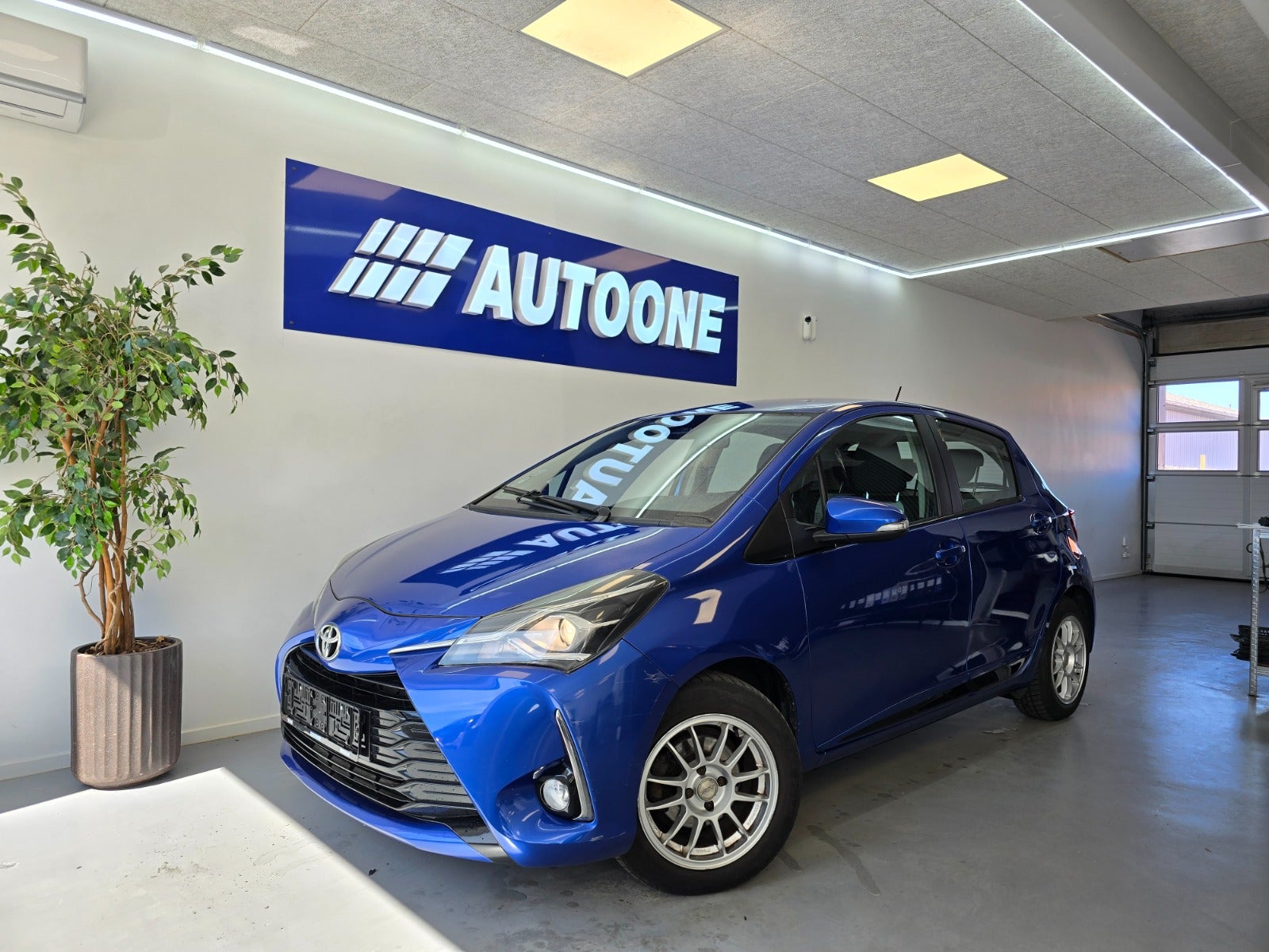 Billede af Toyota Yaris 1,0 VVT-i T2