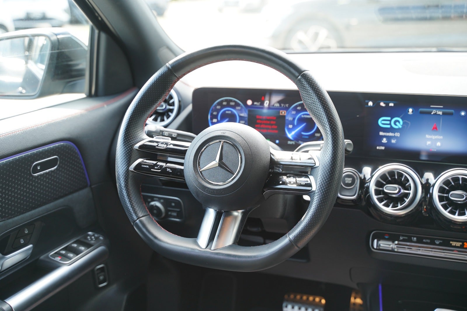 Billede af Mercedes EQA350  AMG Line 4Matic
