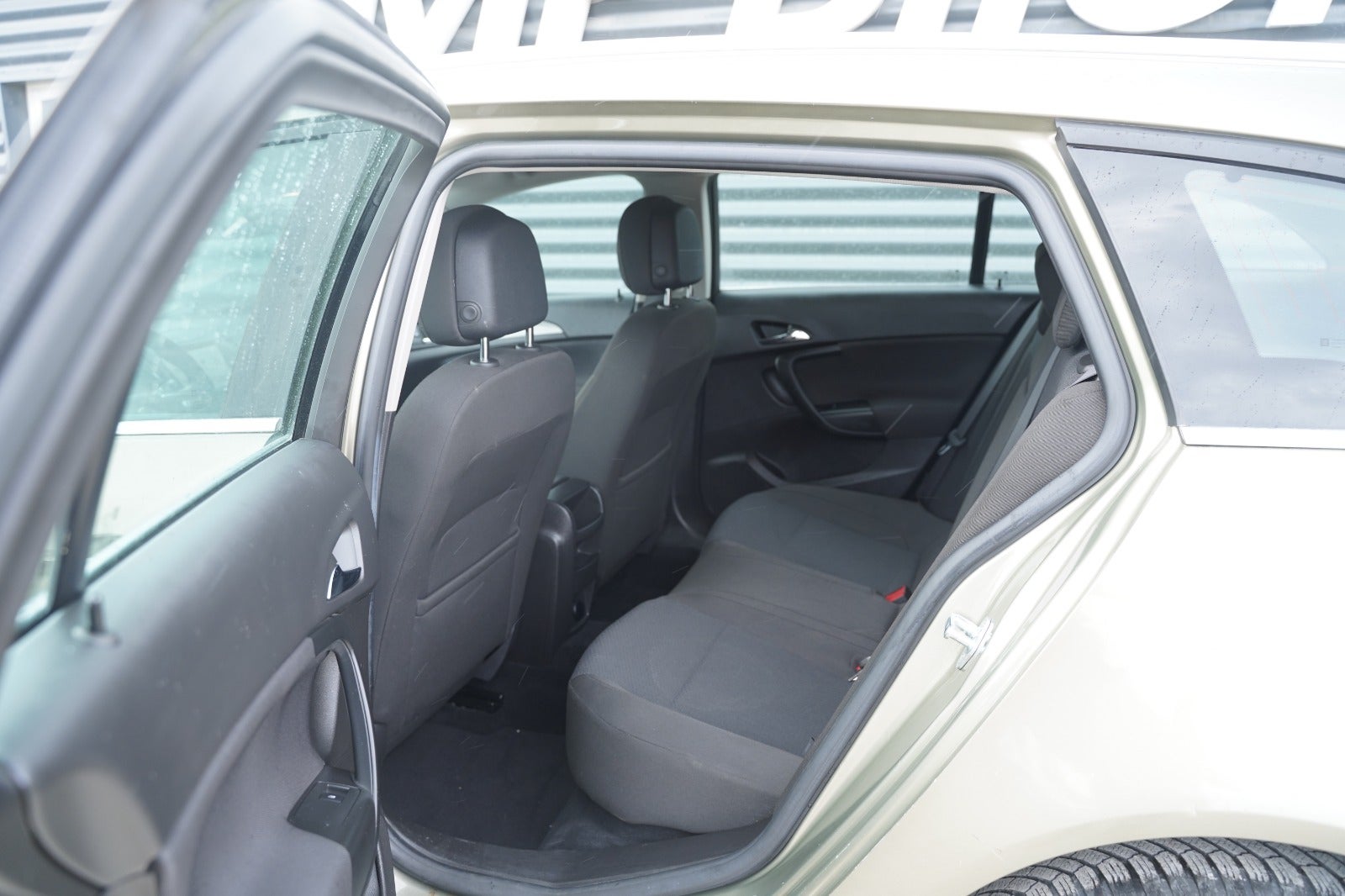 Billede af Opel Insignia 1,4 T 140 Edition Sports Tourer eco