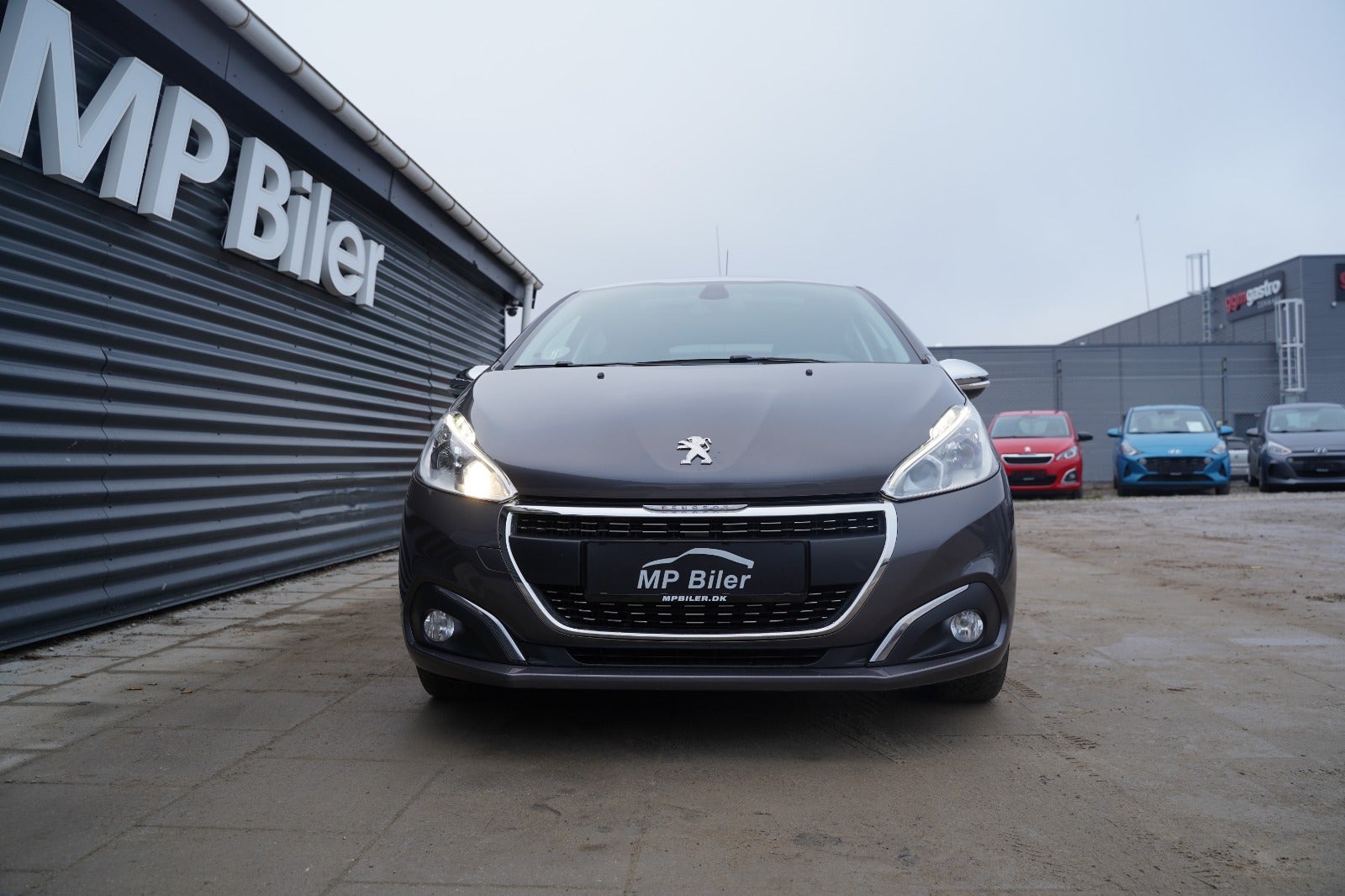 Billede af Peugeot 208 1,6 BlueHDi 100 Allure Sky