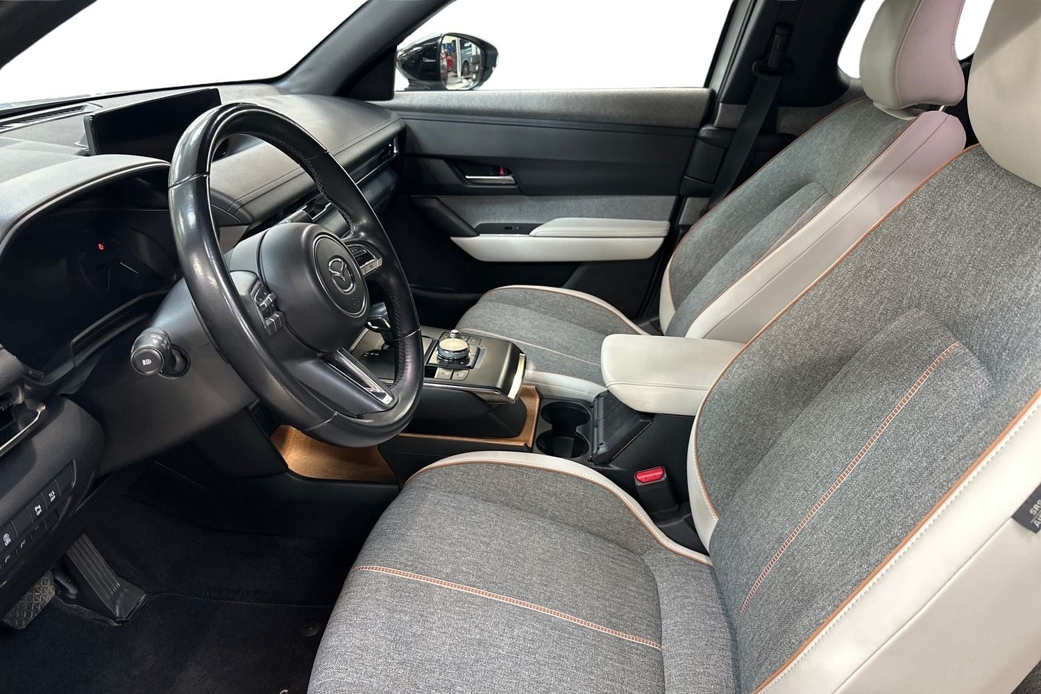 Billede af Mazda MX-30  e-SkyActiv Advantage