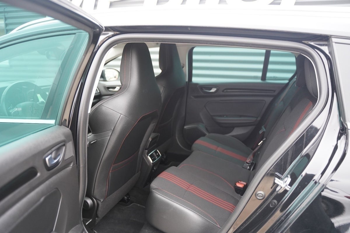 Billede af Renault Megane IV 1,6 E-Tech R.S. Line Sport Tourer