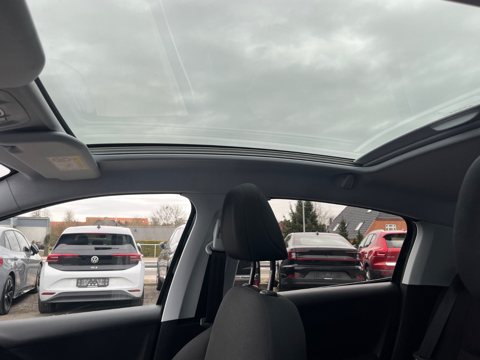 Billede af Peugeot 208 1,5 BlueHDi 100 Allure Sky