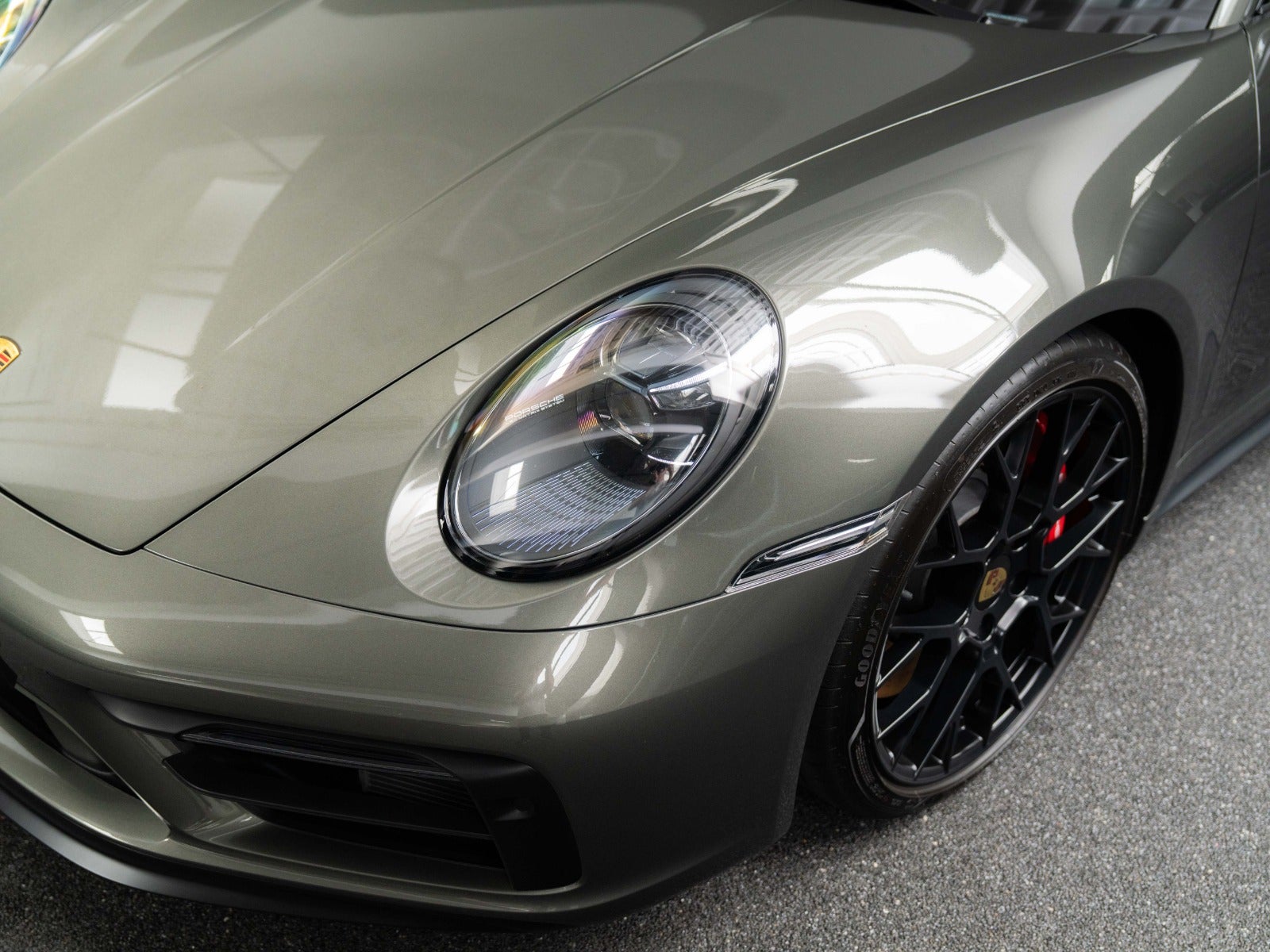 Gallery image 4 of 15