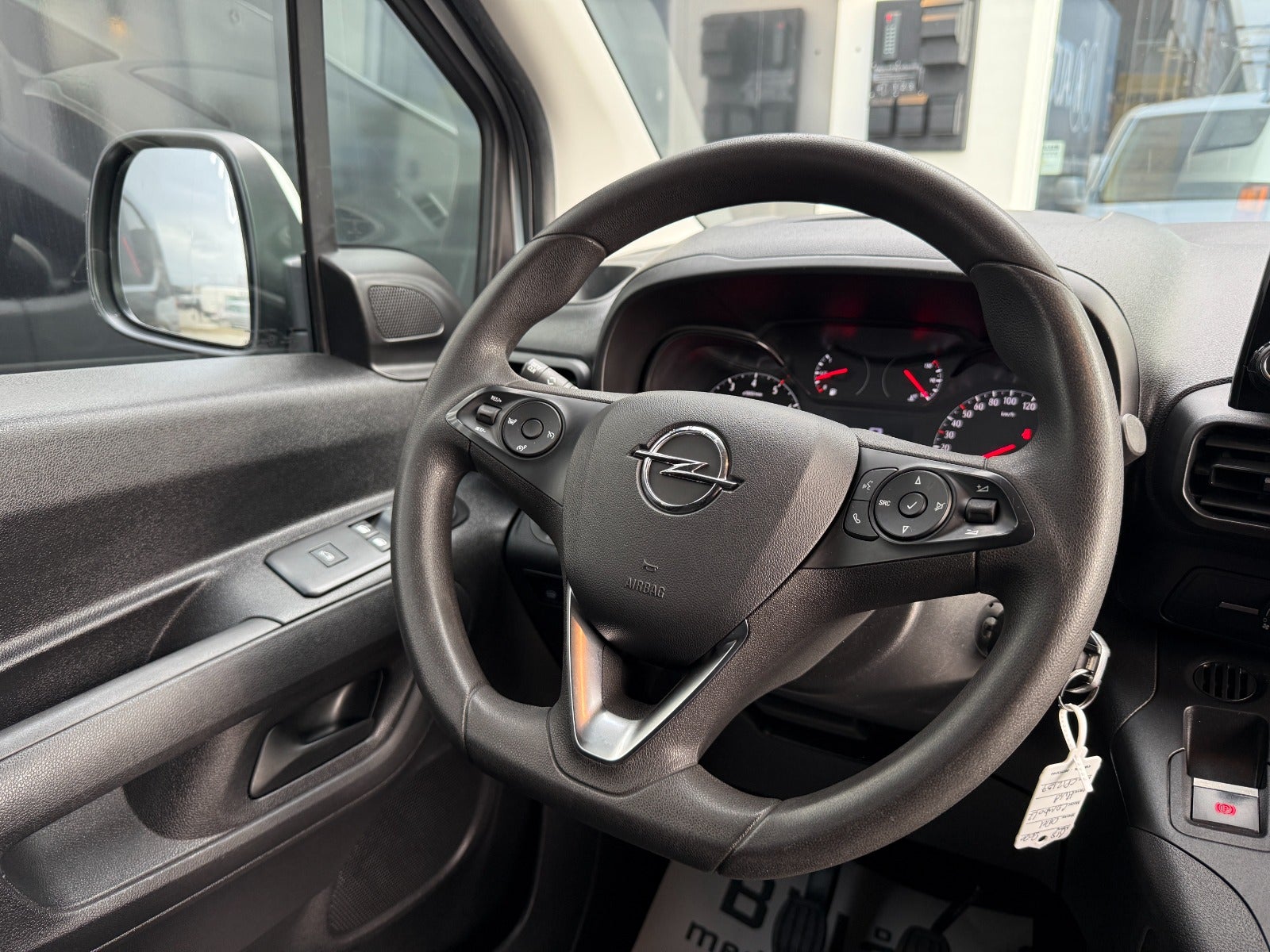 Opel Combo D 102 Enjoy L2V2