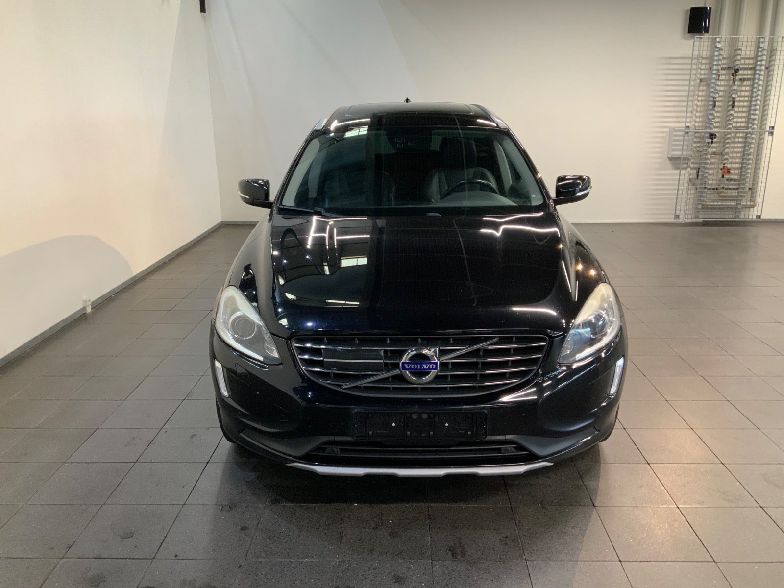 Volvo XC60 (2/8)