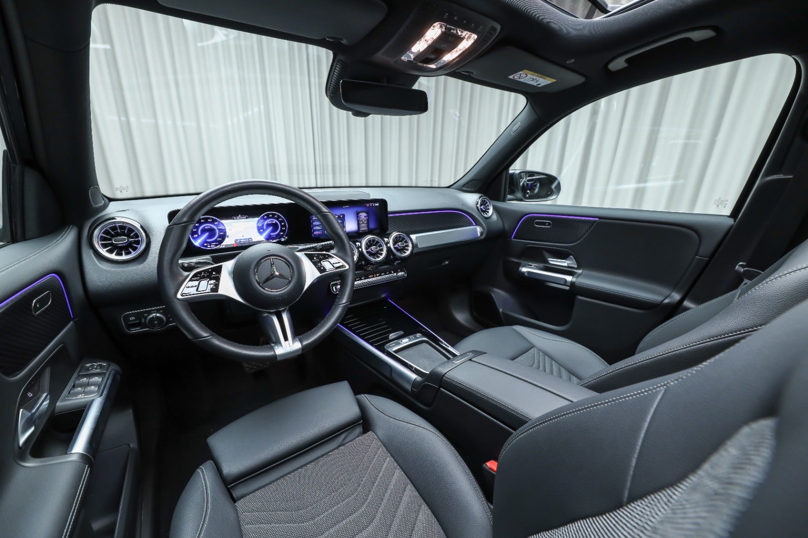 Mercedes-Benz EQB 250+ (4/8)