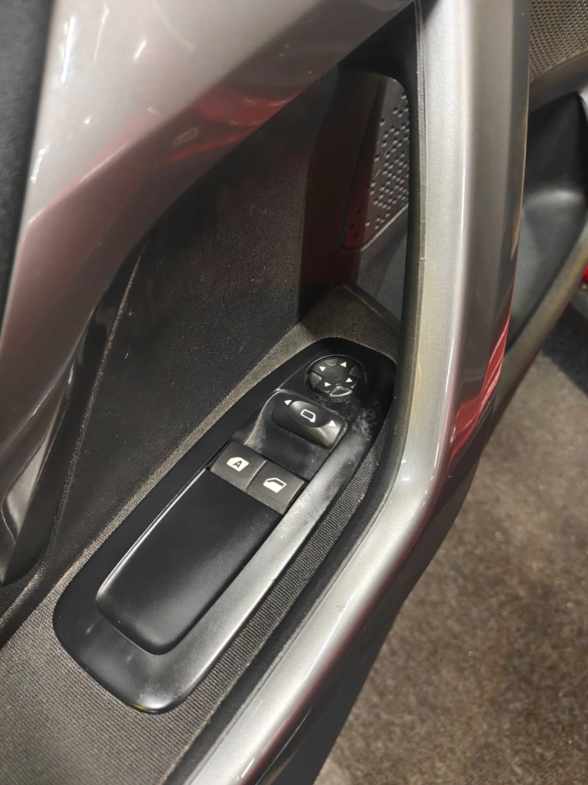 Billede af Peugeot 2008 1,2 VTi 82 Access