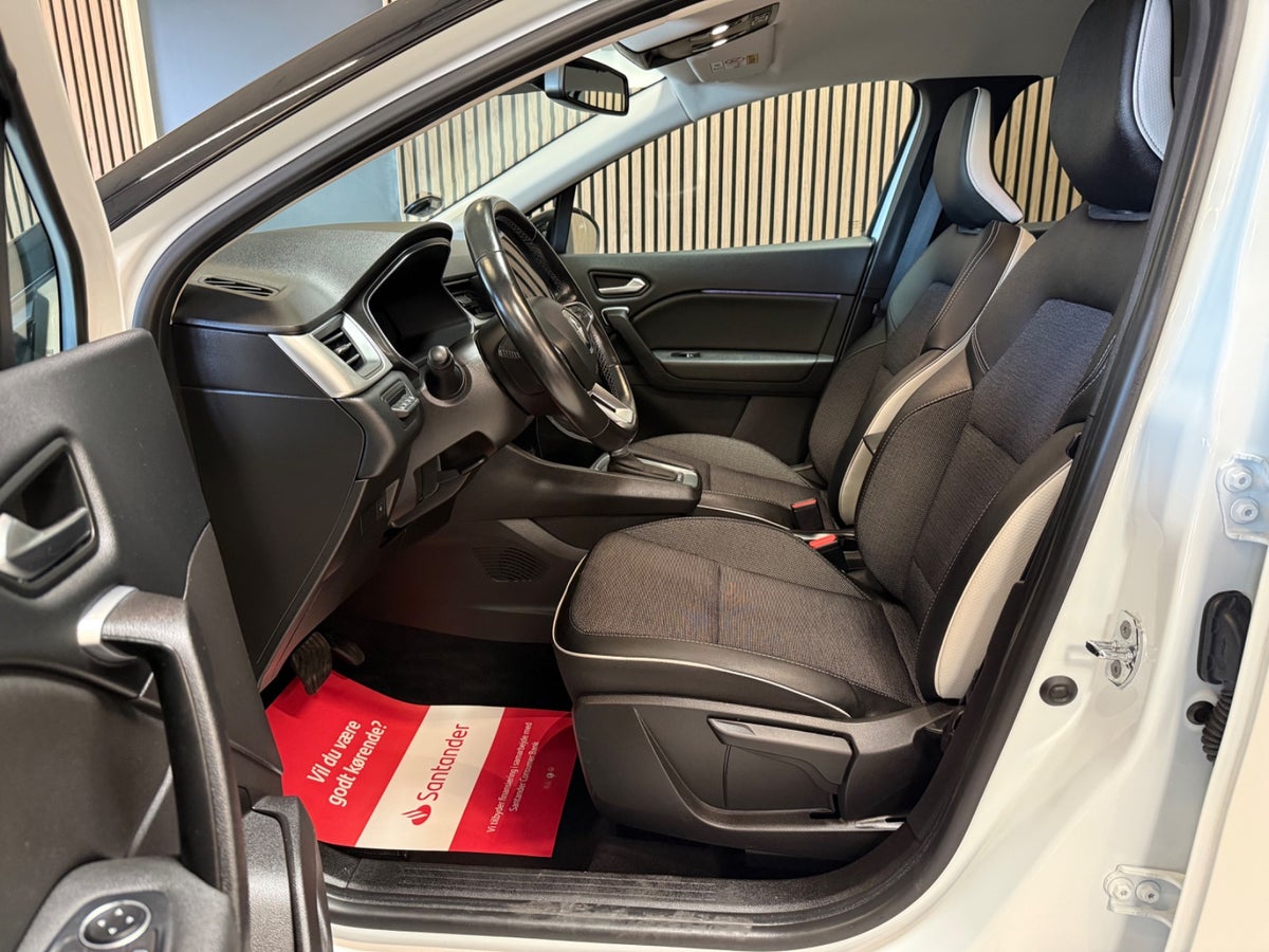 Renault Captur E-Tech Intens