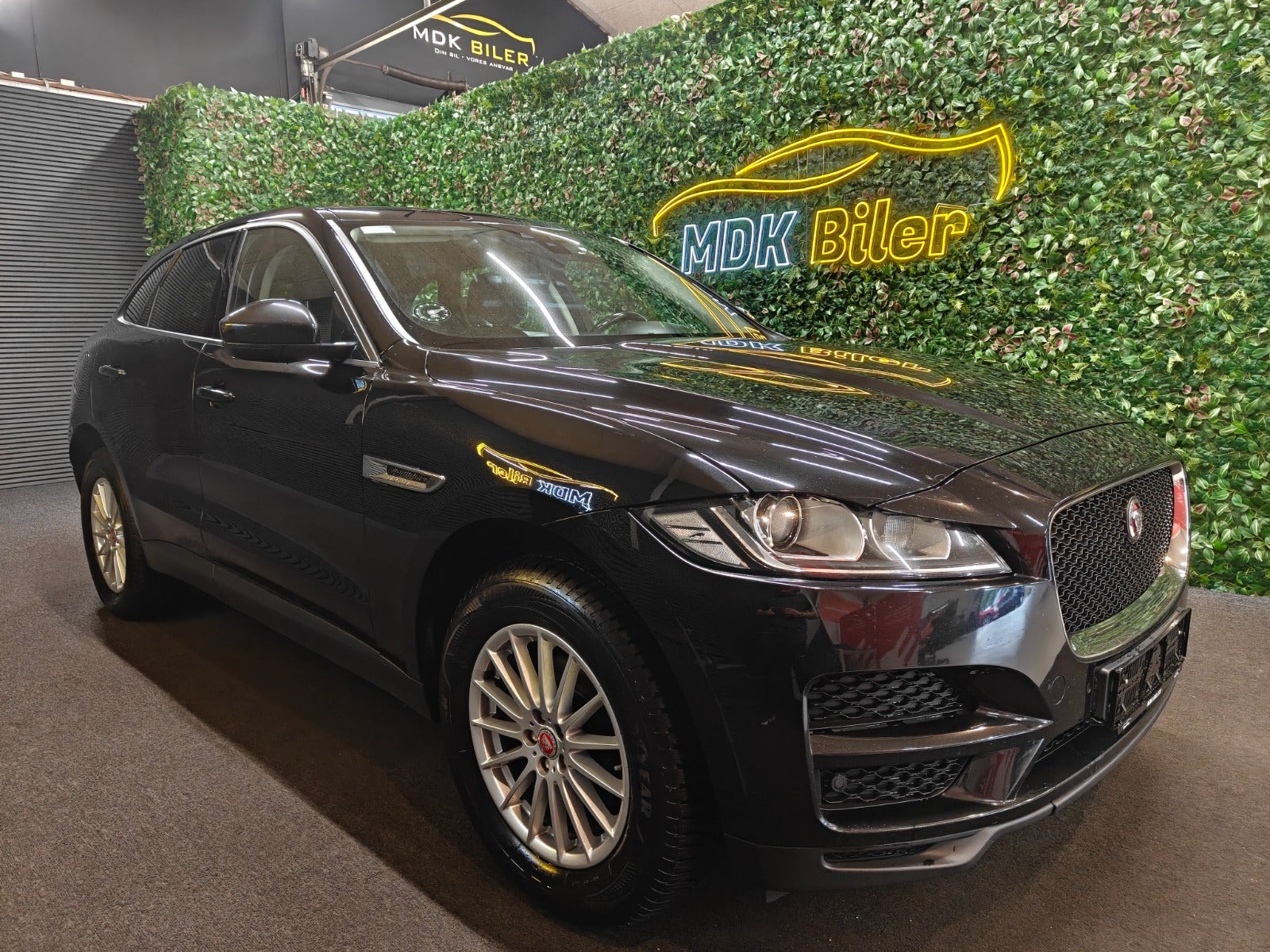 Billede af Jaguar F-Pace 2,0 D180 Drivers Edition aut.
