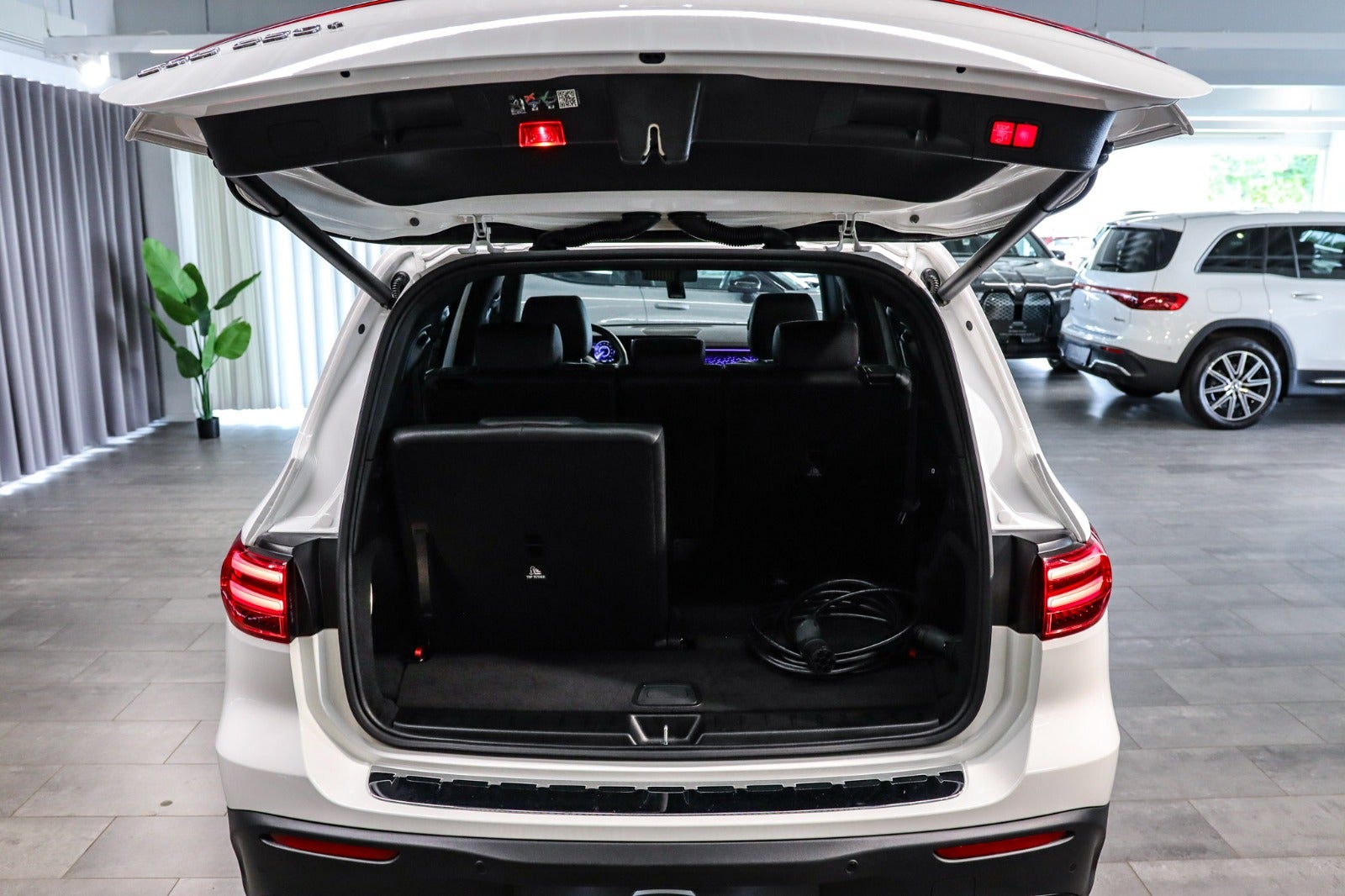 Billede af Mercedes EQB250+  AMG Line Advance Plus 7prs