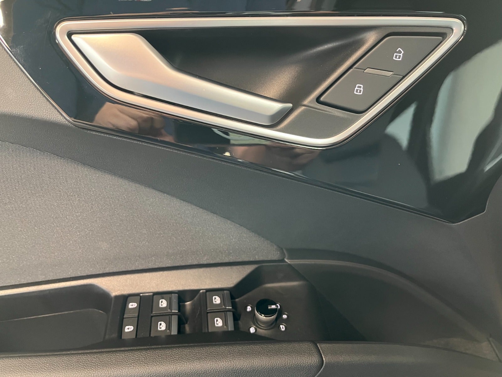Billede af Audi Q4 e-tron 45 edition S-line