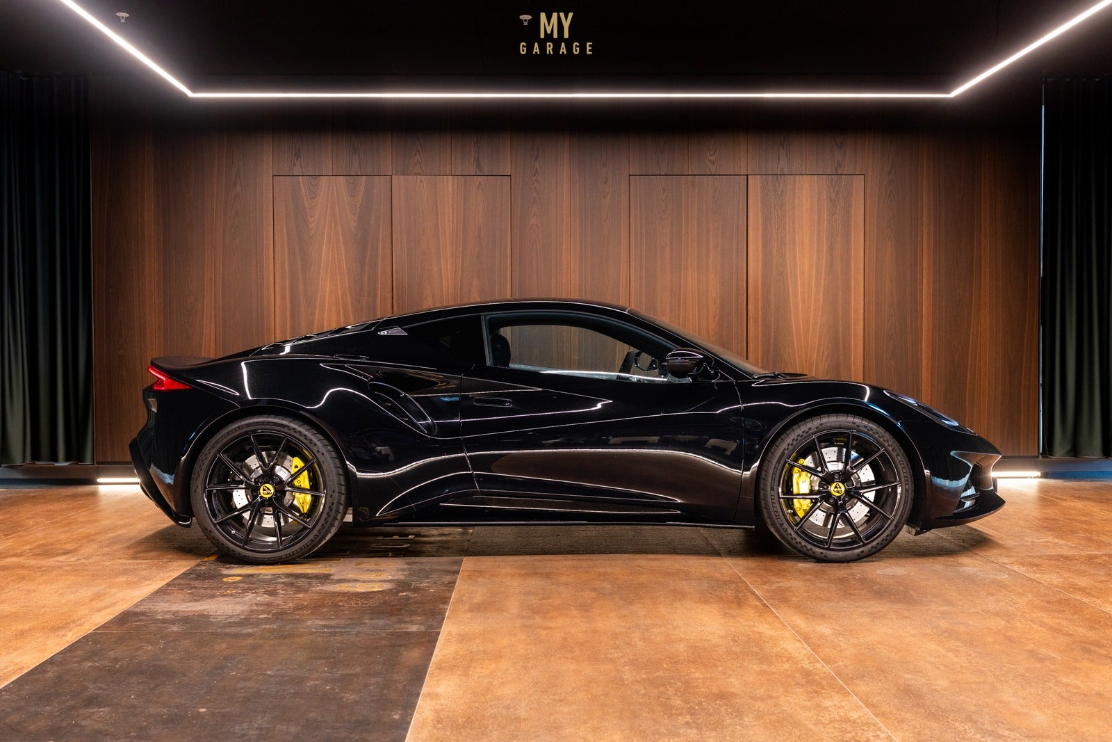 Lotus Emira - i4 aut.