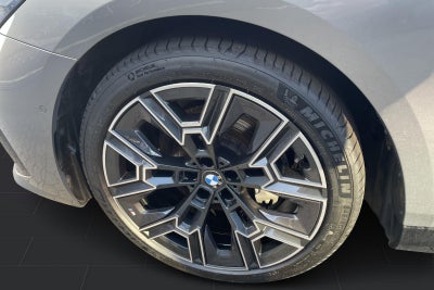 BMW i5 eDrive40 Touring Fully Charged