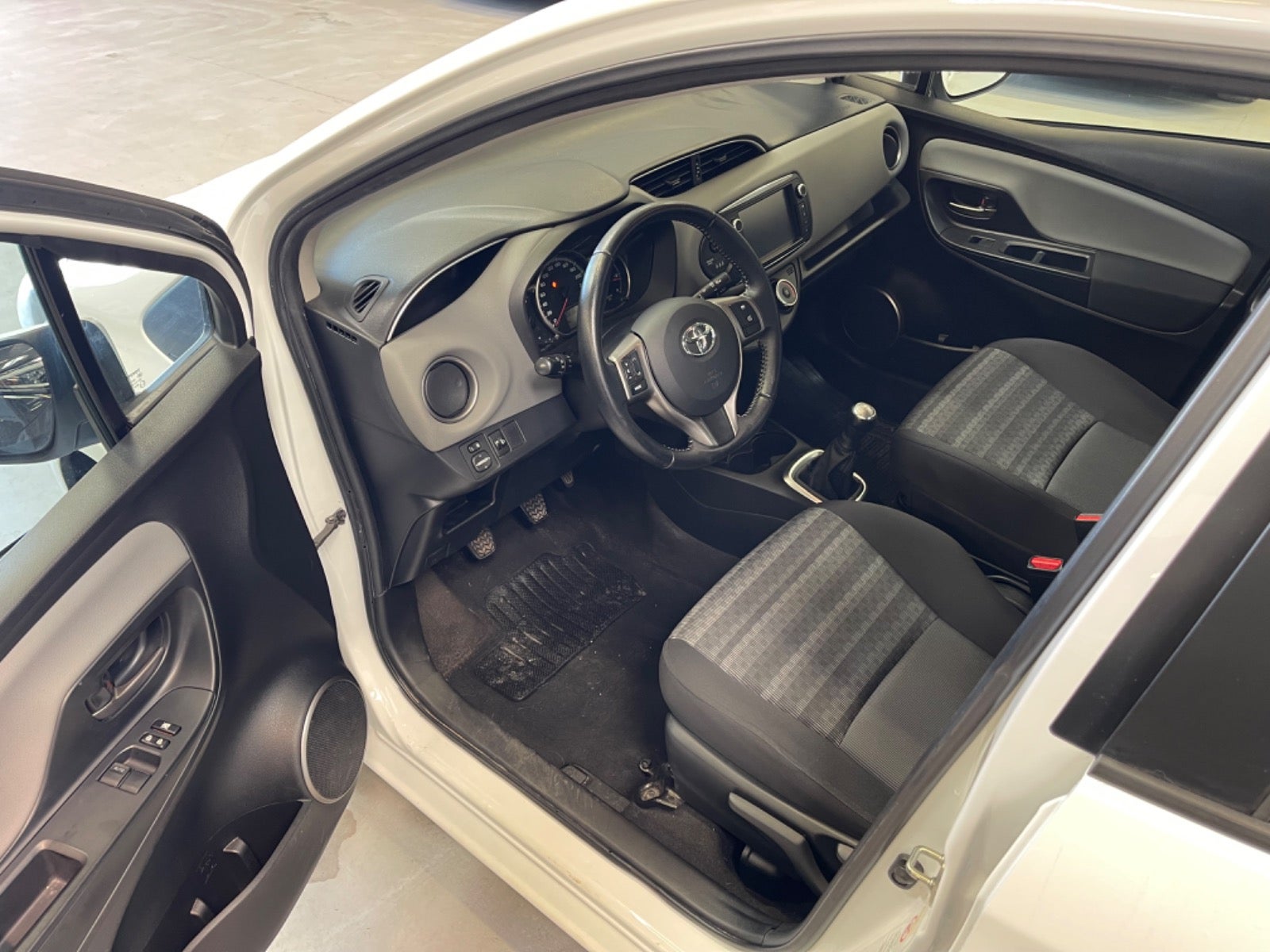Billede af Toyota Yaris 1,0 VVT-i T2