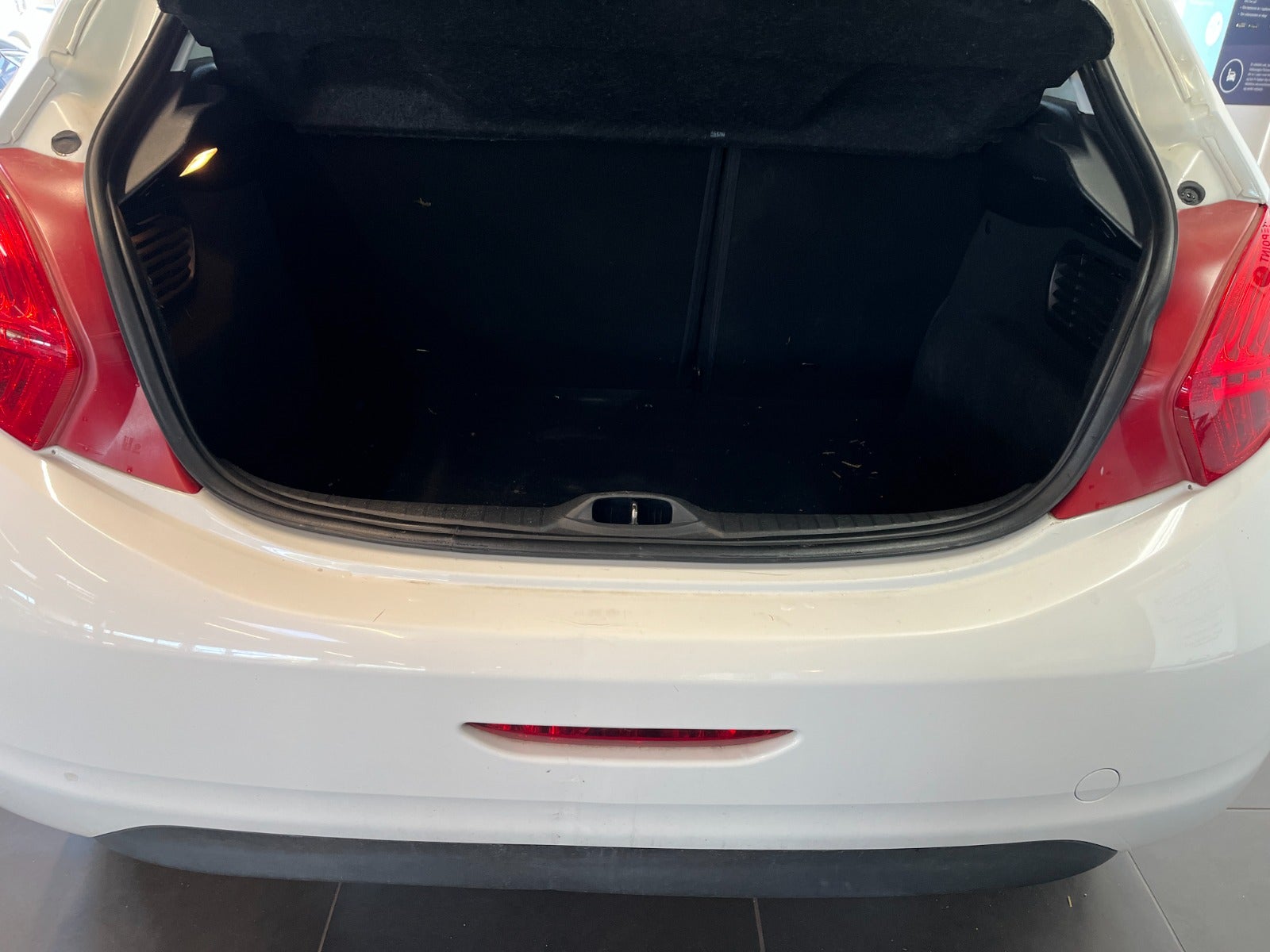 Billede af Peugeot 208 1,2 VTi 82 Active GO