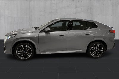 BMW iX2 eDrive20 M-Sport - 1