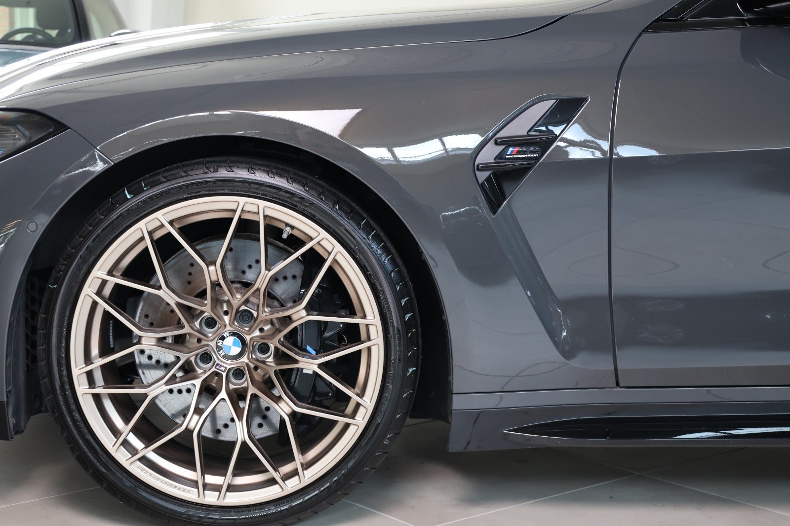 BMW M4 3,0 Coupé Competition xDrive aut. 2d - 3