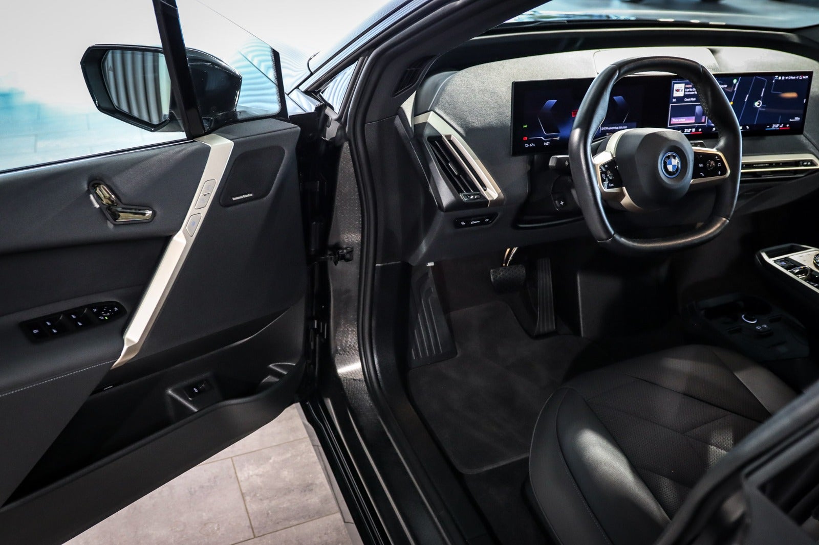 Billede af BMW iX  xDrive50 Fully Charged