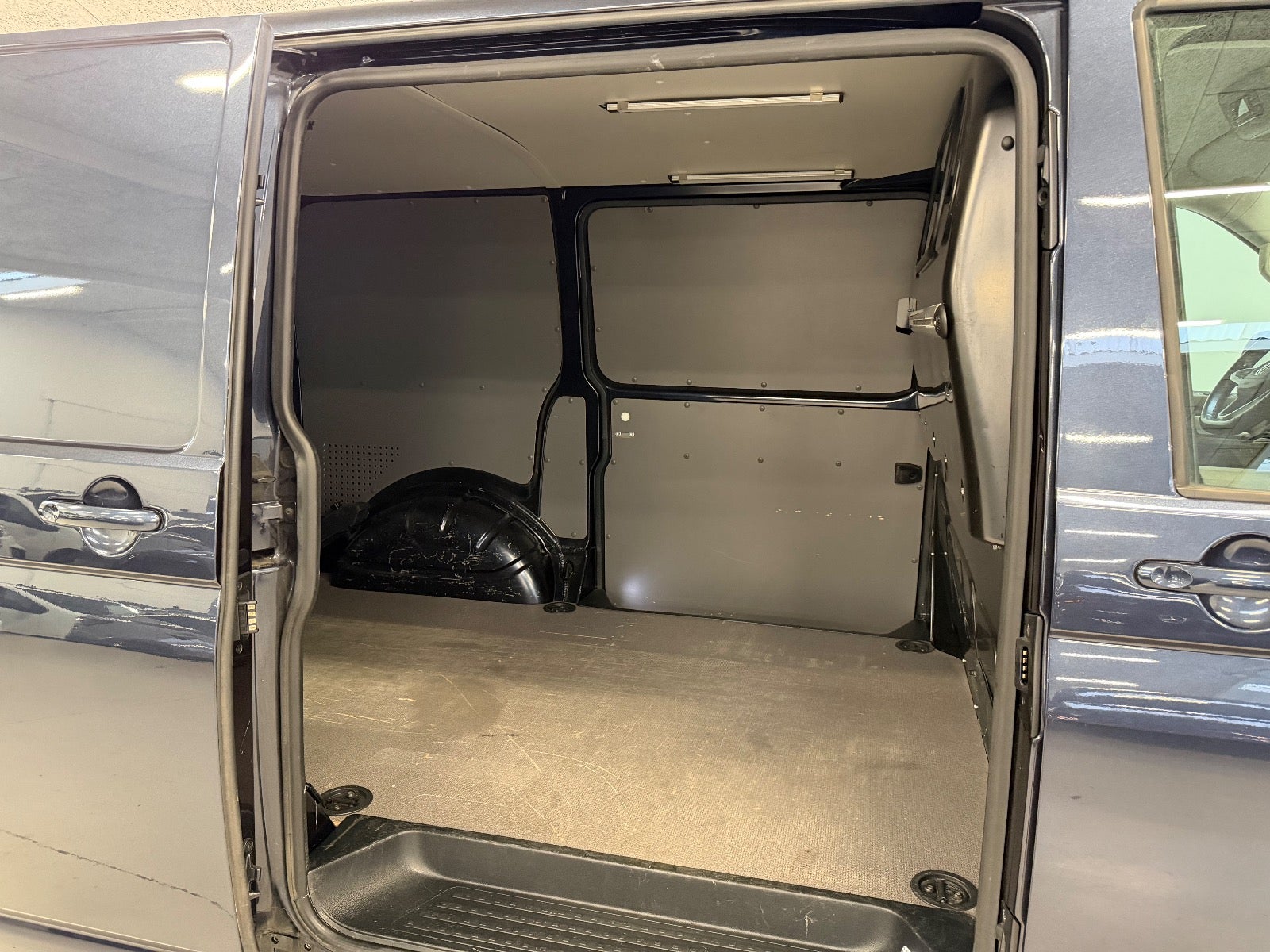 Billede af VW Transporter 2,0 TDi 199 Kassevogn DSG kort