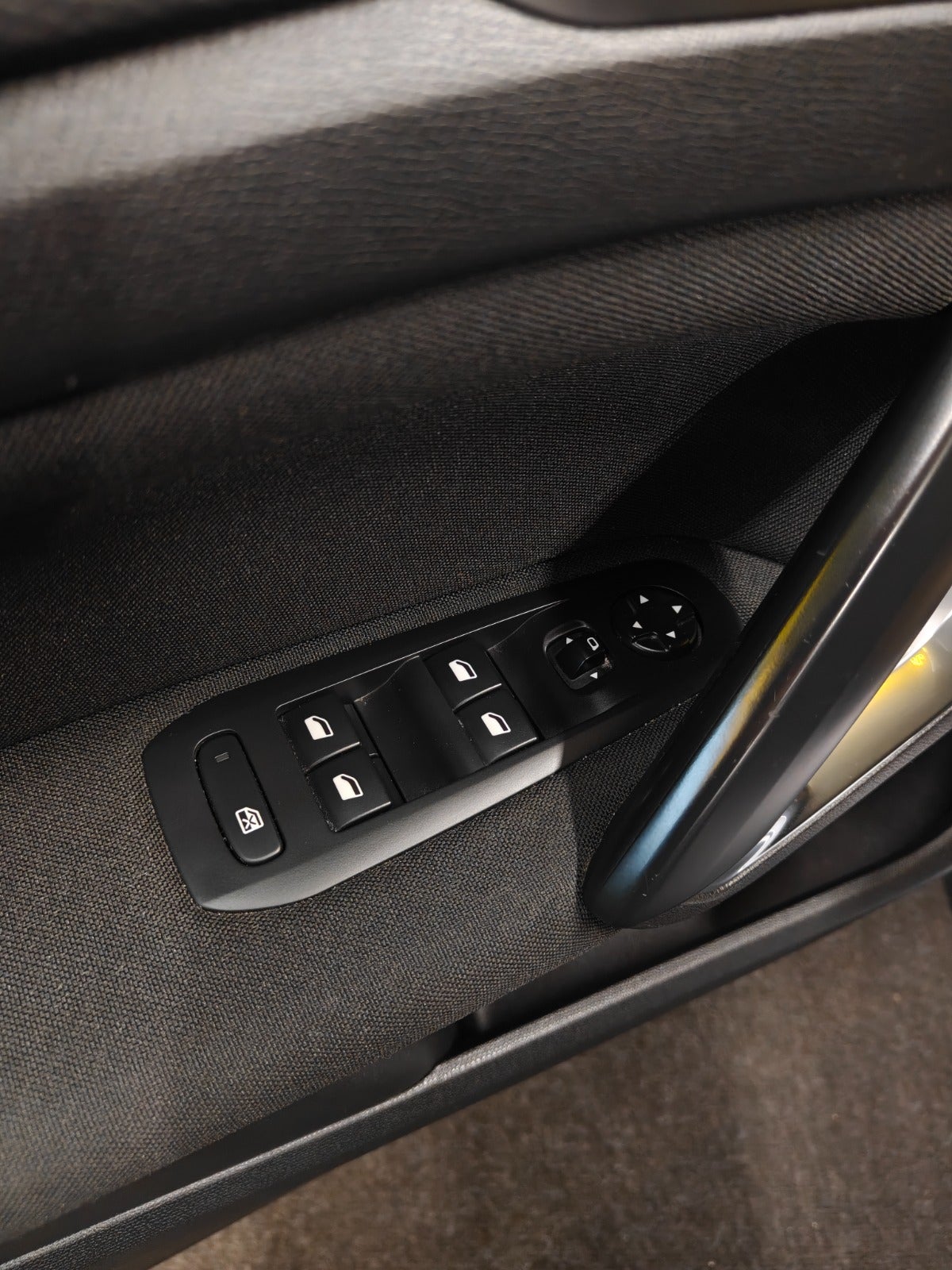 Billede af Peugeot 308 1,2 e-THP 130 Active SW EAT6