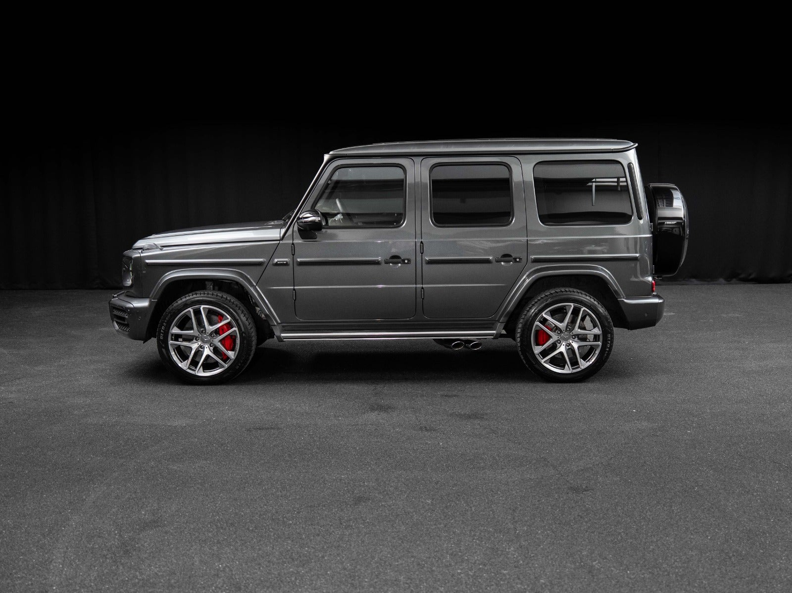 Gallery image 3 of 23