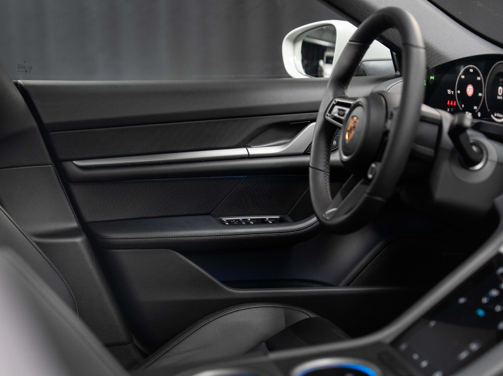 Gallery image 14 of 18