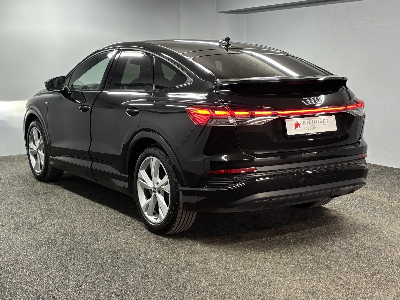 Billede af Audi Q4 e-tron 40 S-line Sportback
