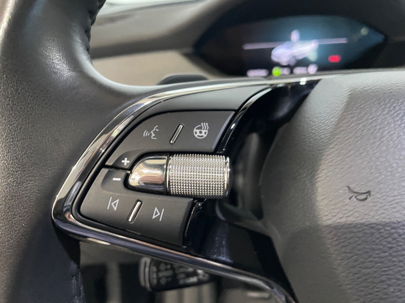 Skoda Enyaq iV Plus Loft