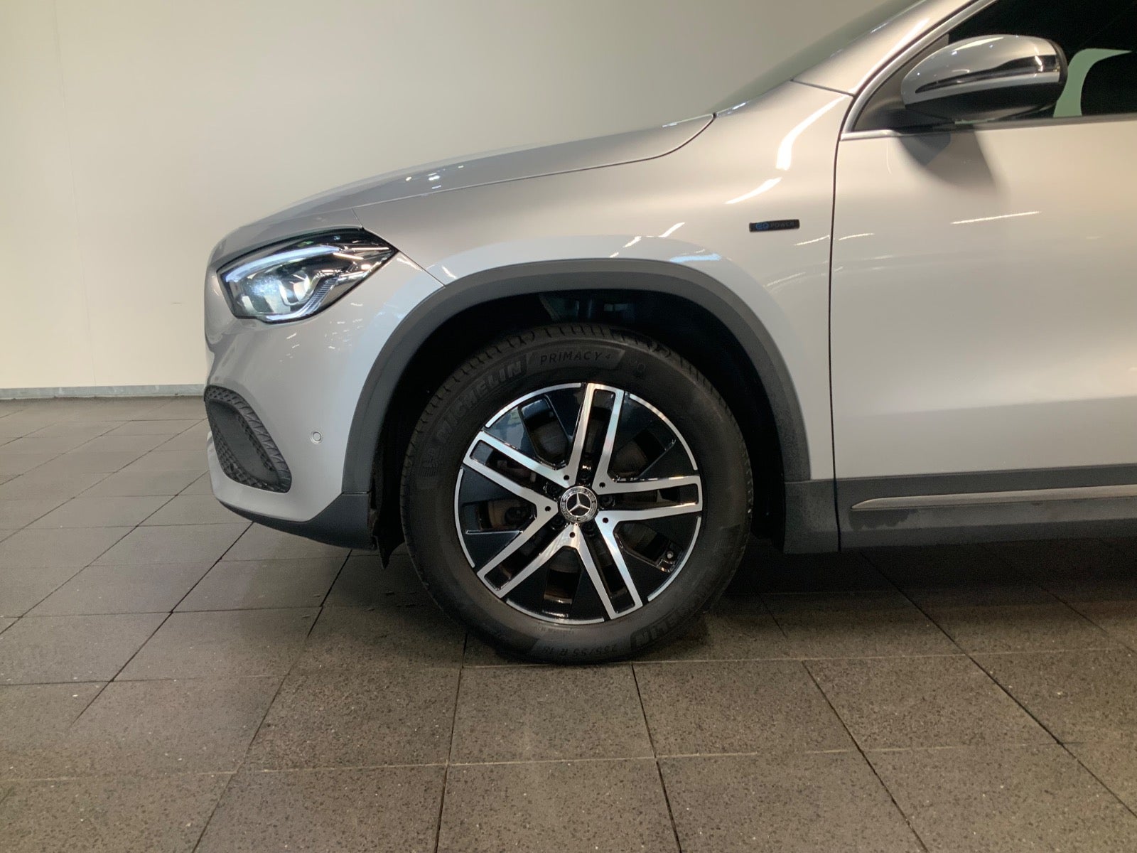 Mercedes-Benz GLA 250 e