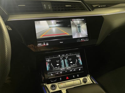 Audi e-tron S-line quattro Van