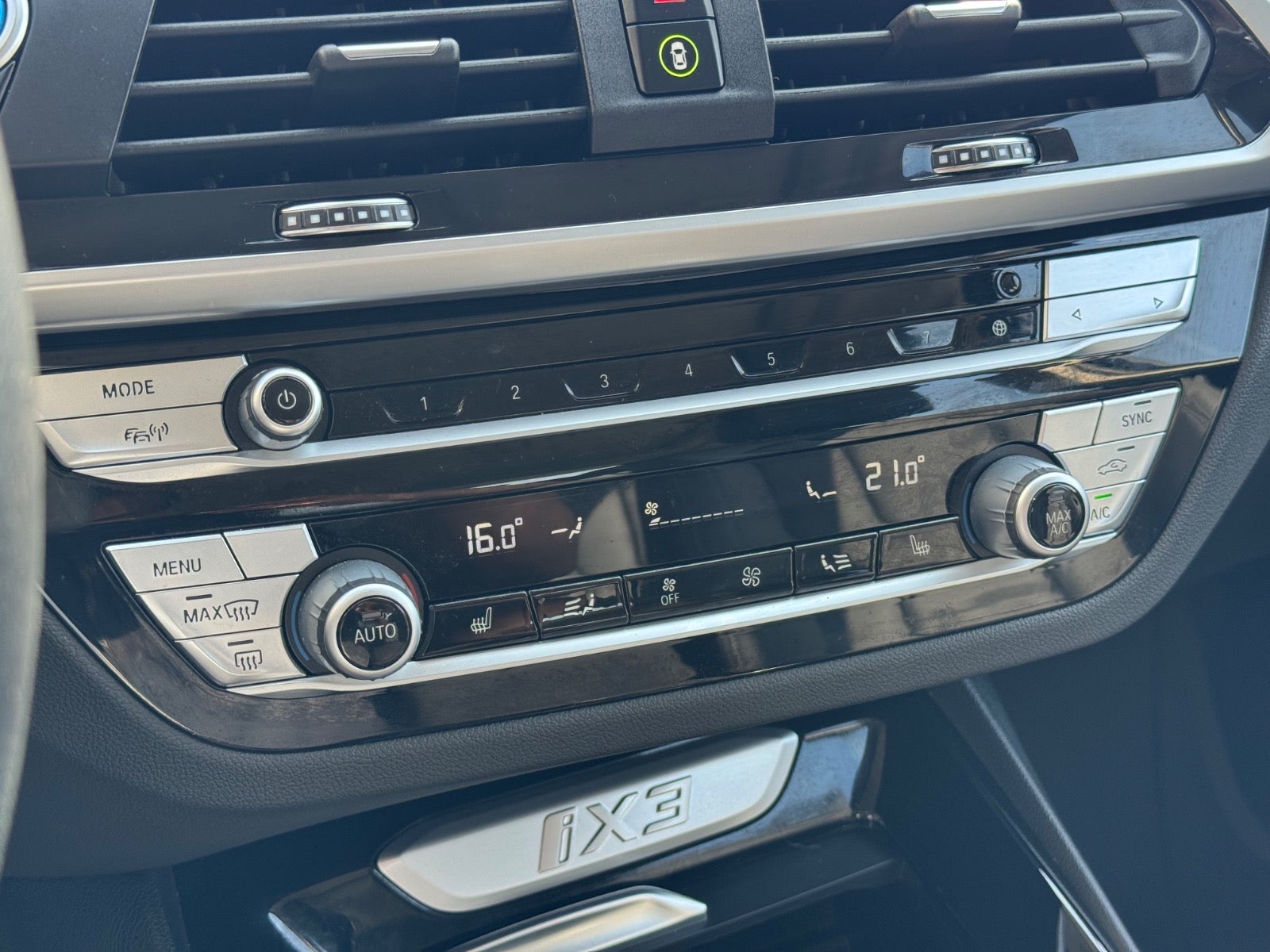 Billede af BMW iX3  Charged