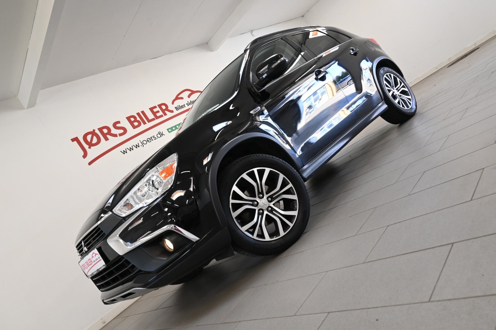 Mitsubishi ASX Invite