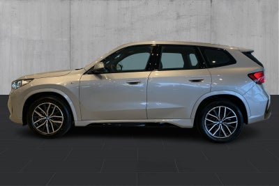 BMW iX1 eDrive20 M-Sport - 1