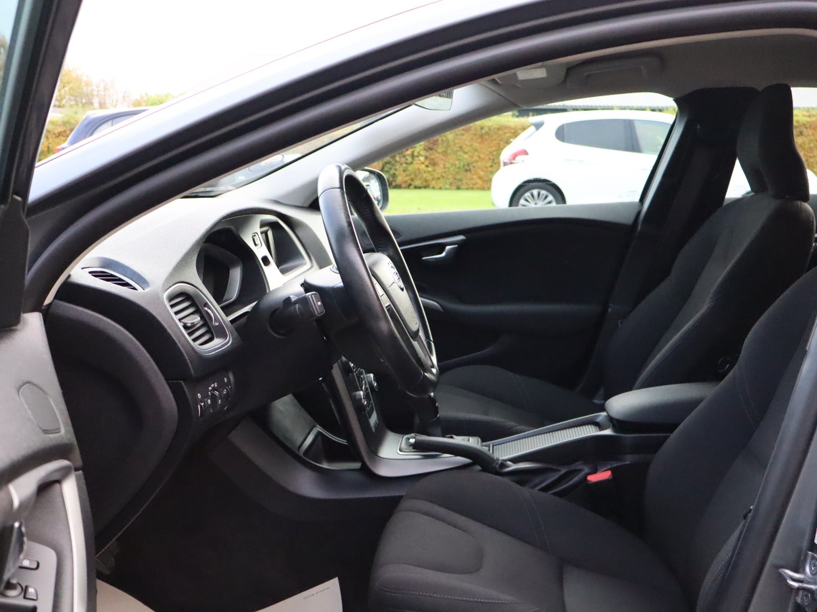 Billede af Volvo V40 2,0 D2 120 Momentum Eco