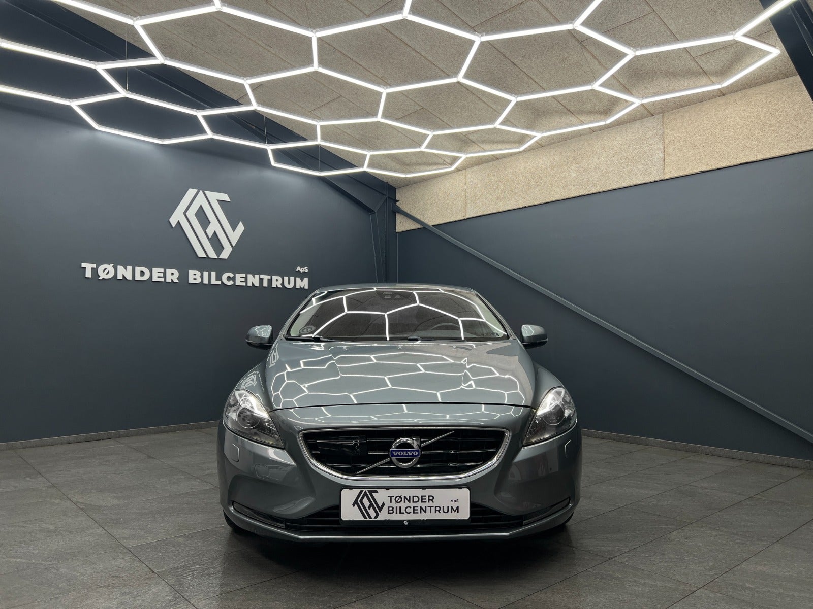 Volvo V40 2015