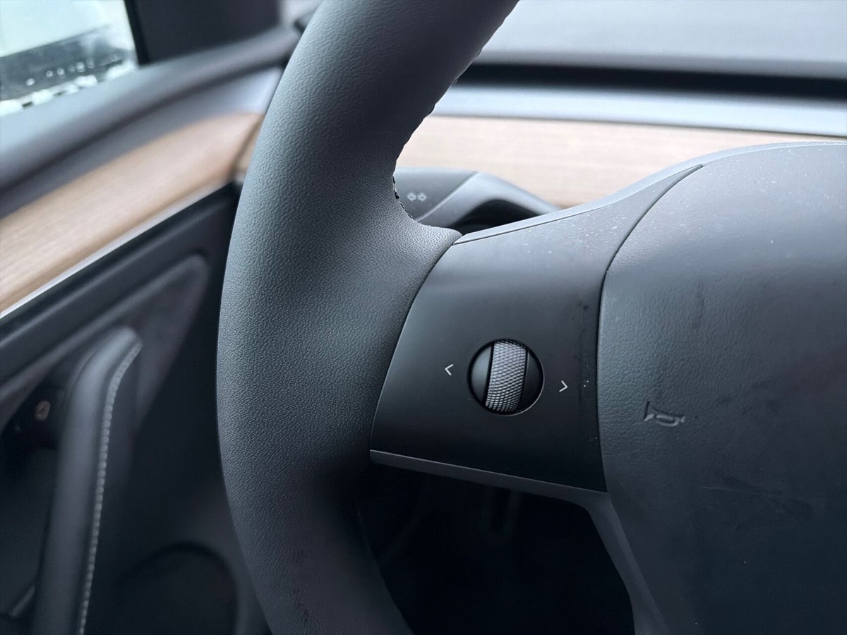 Tesla Model Y Long Range RWD billede 14