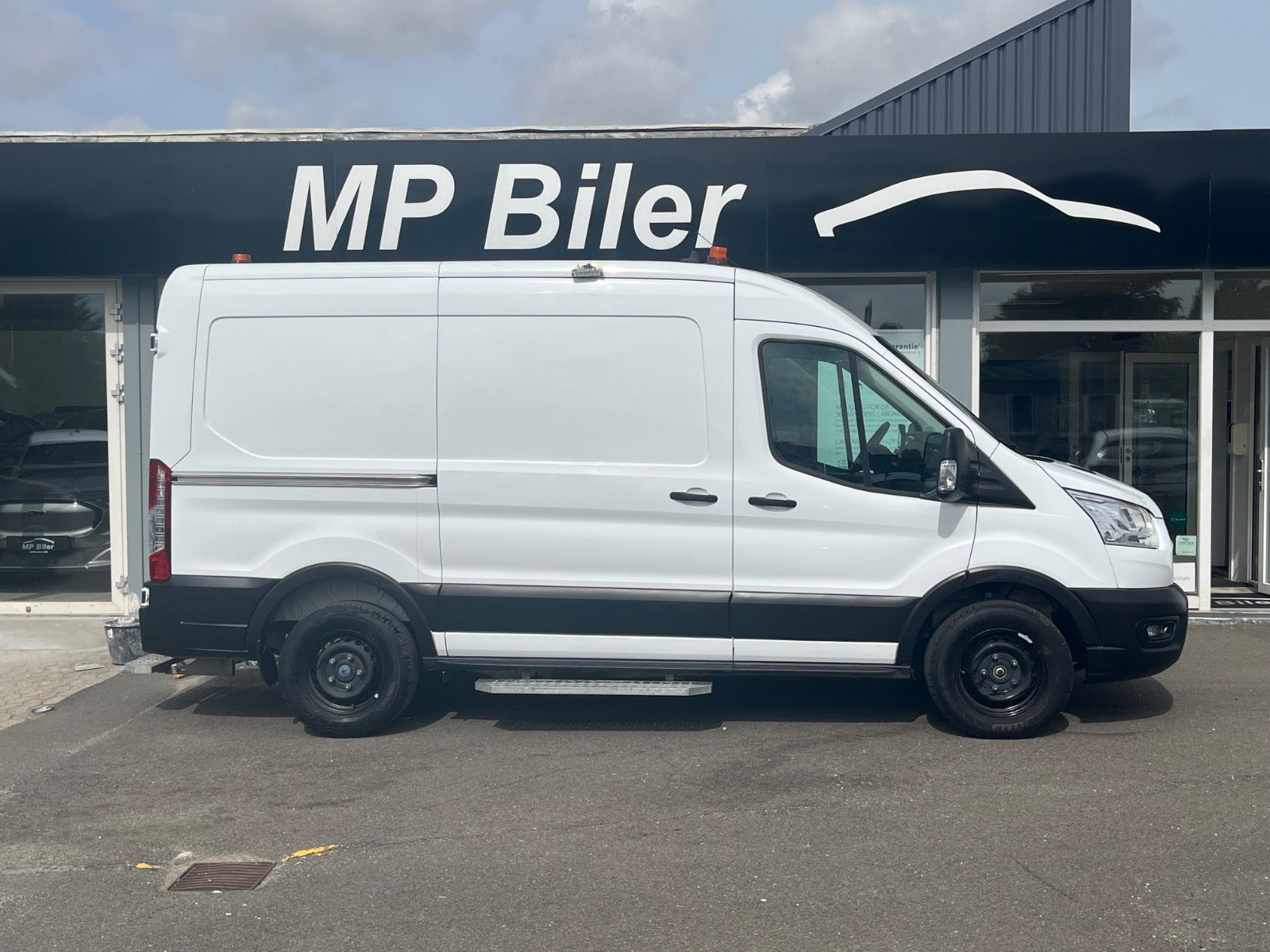 Billede af Ford Transit 350 L2 Van 2,0 TDCi 130 Trend H2 FWD