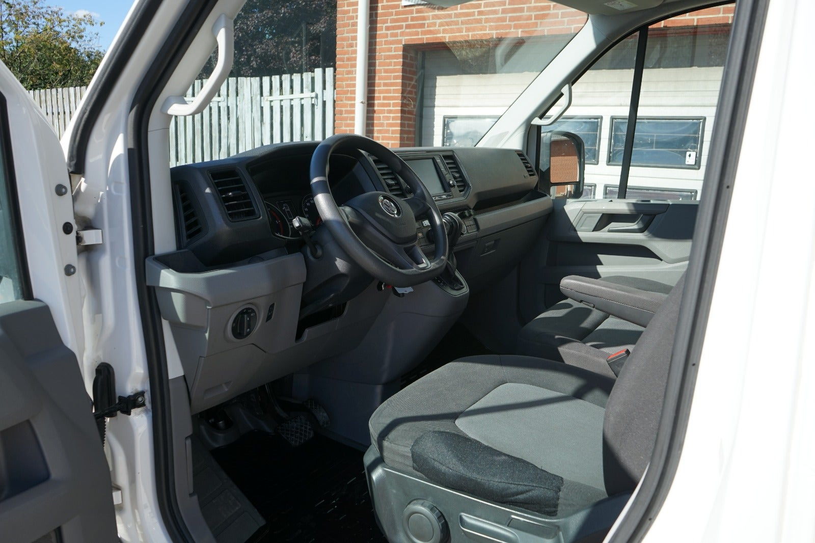 Billede af VW Crafter 35 2,0 TDi 177 Alukasse L4