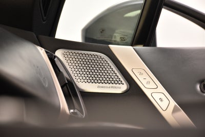 BMW iX xDrive40 Fully Charged