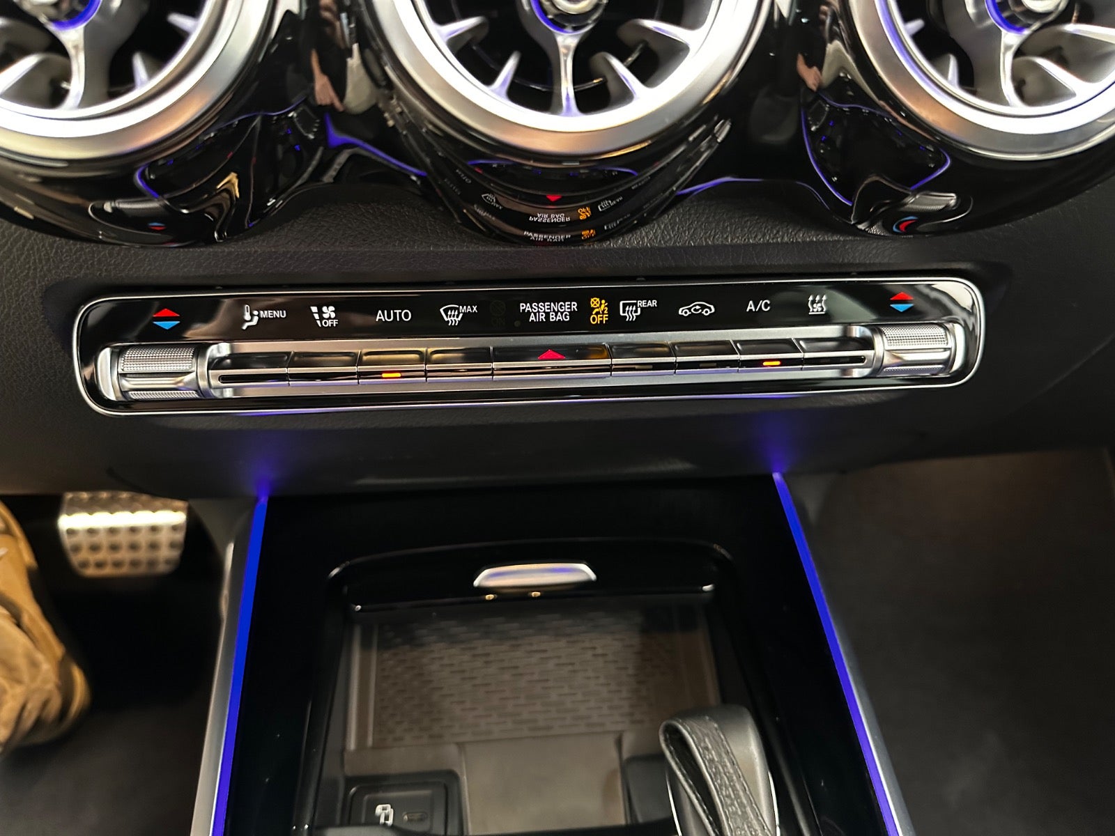 Billede af Mercedes EQB350  AMG Edition 4Matic