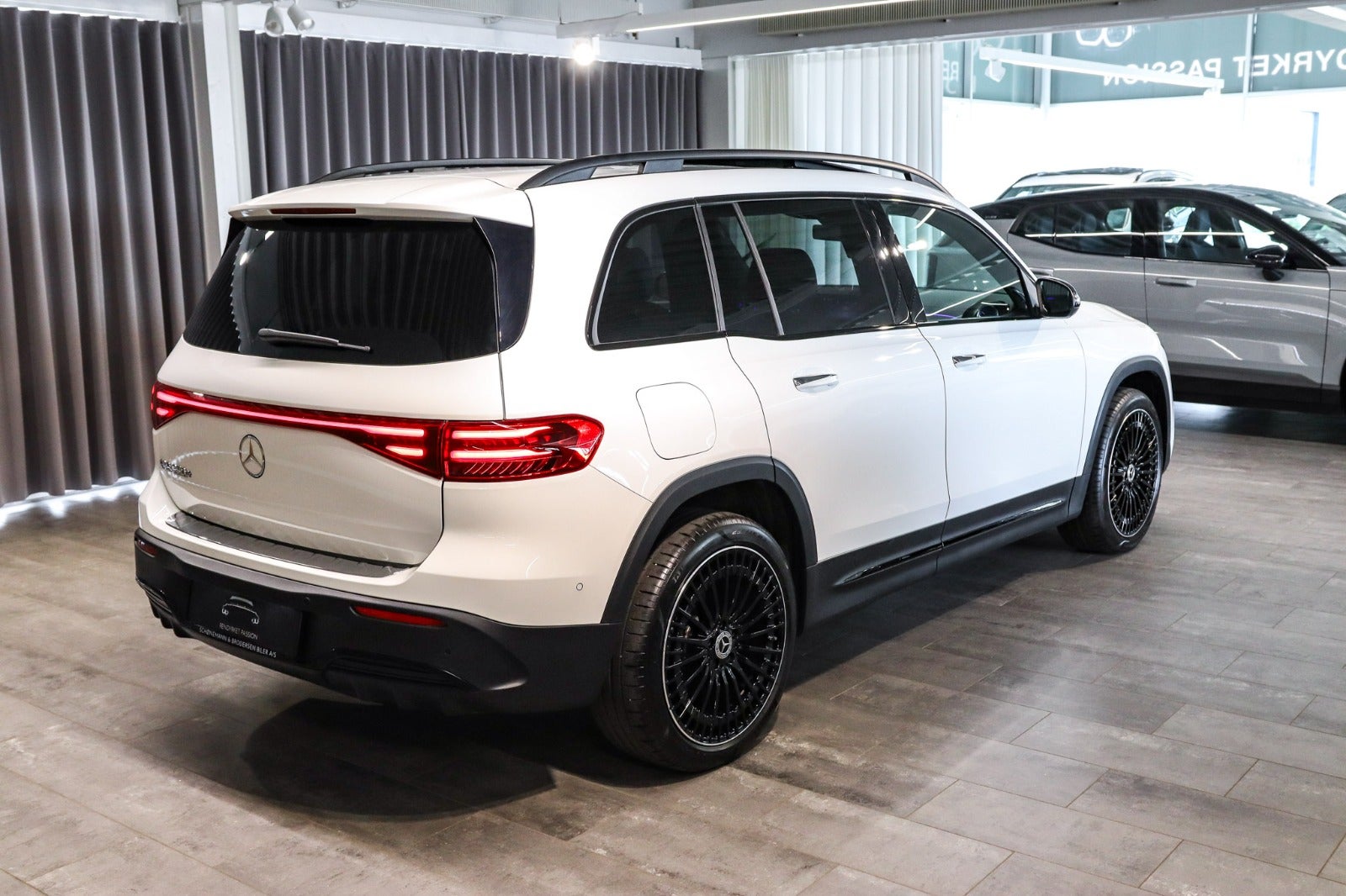 Billede af Mercedes EQB250+  AMG Line Advance Plus 7prs