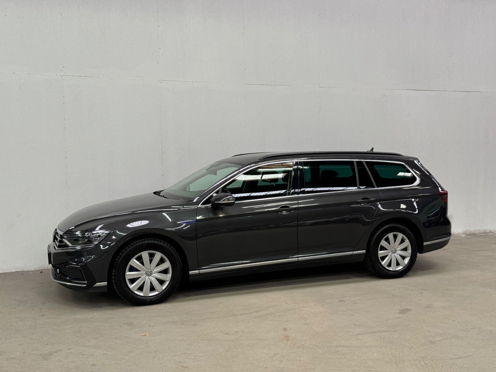 VW Passat GTE Variant DSG A