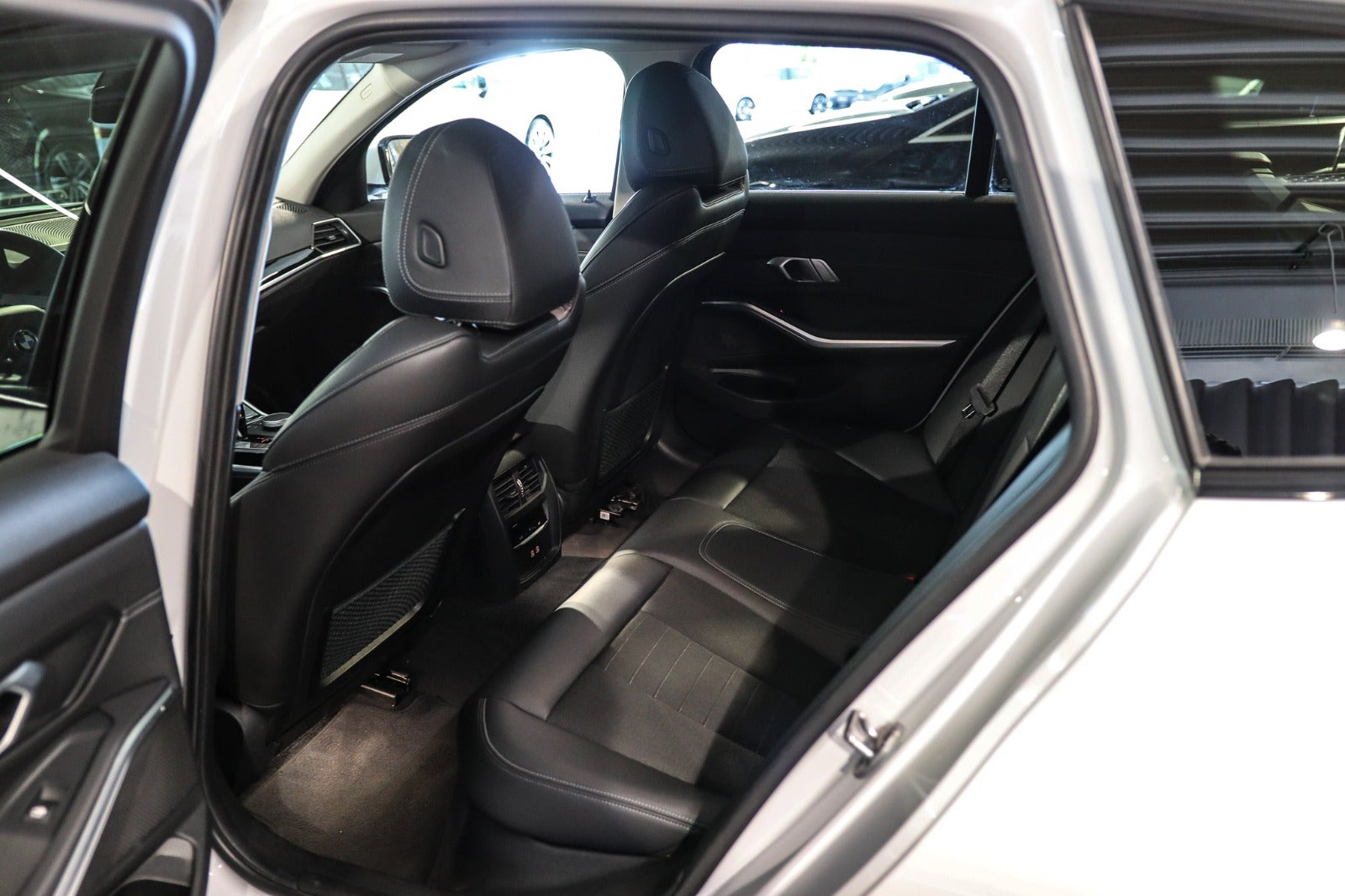 Billede af BMW 330e 2,0 Touring Sport Line aut.