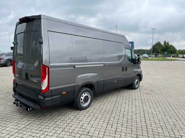 Billede af Iveco Daily 2,3 35S14 12m³ Van