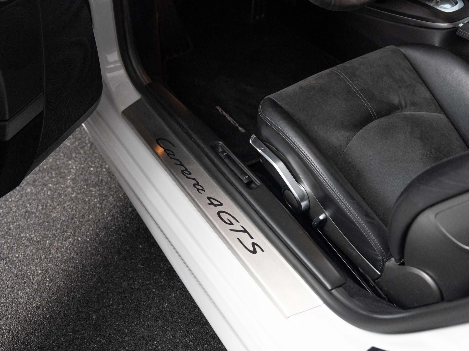 Gallery image 9 of 18