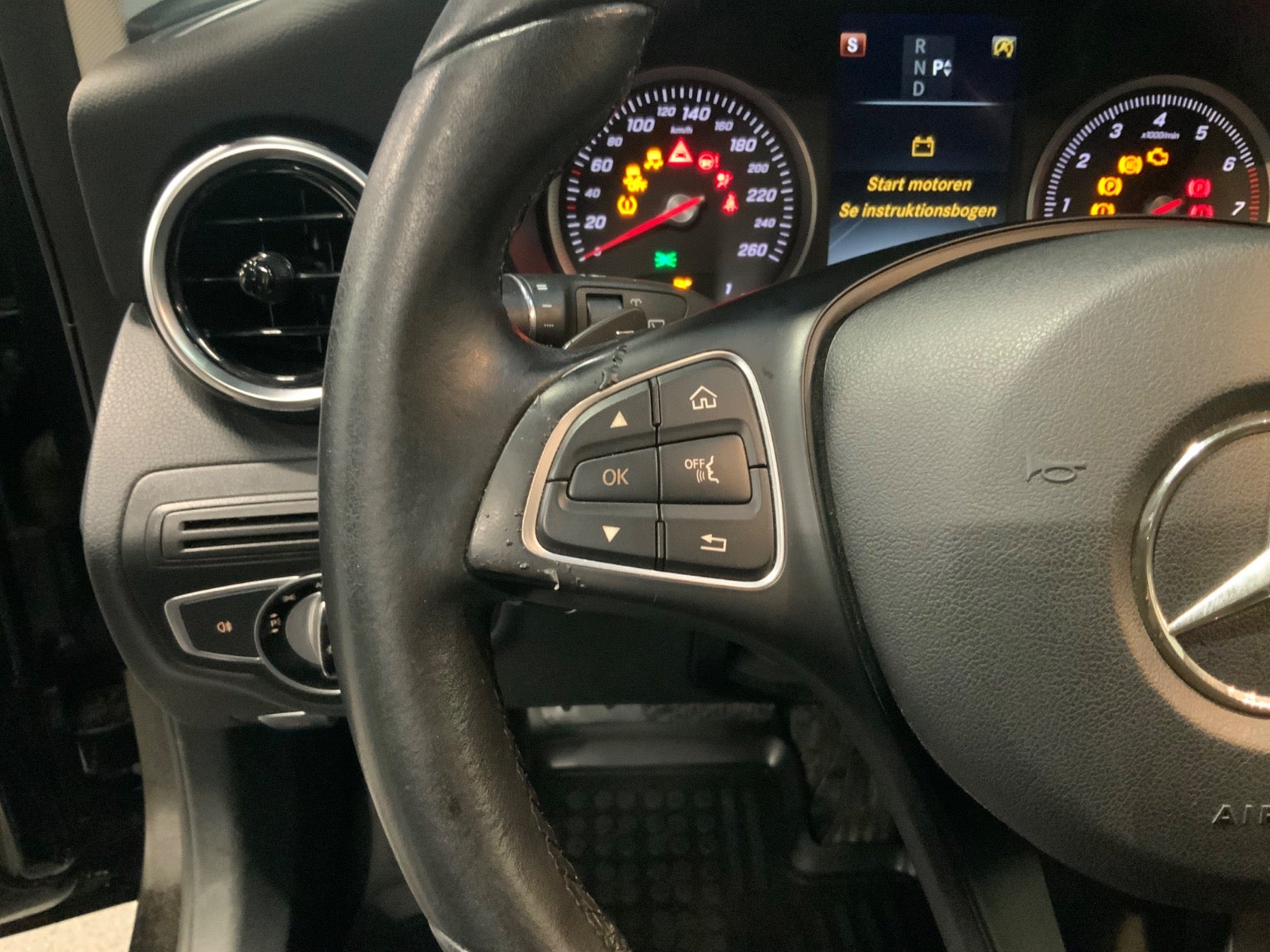Mercedes-Benz C 200